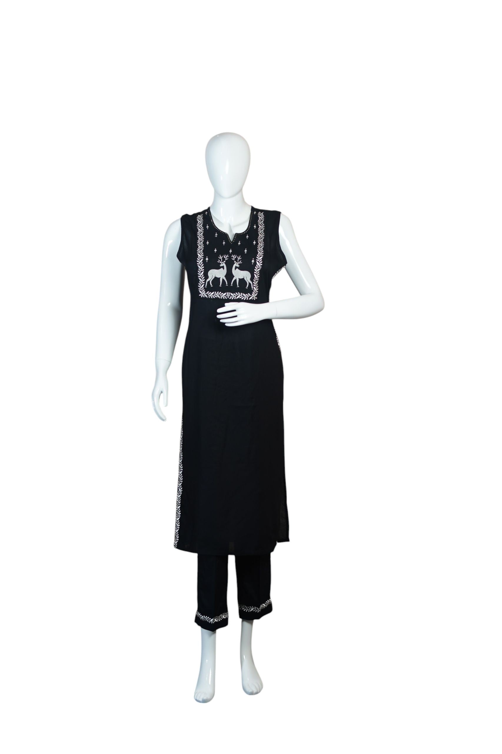 Black Kurta Set with Dupatta, 3/4 Sleeve Traditional Ethnic Wear with Pants and Decorative Buttons | Round Neck