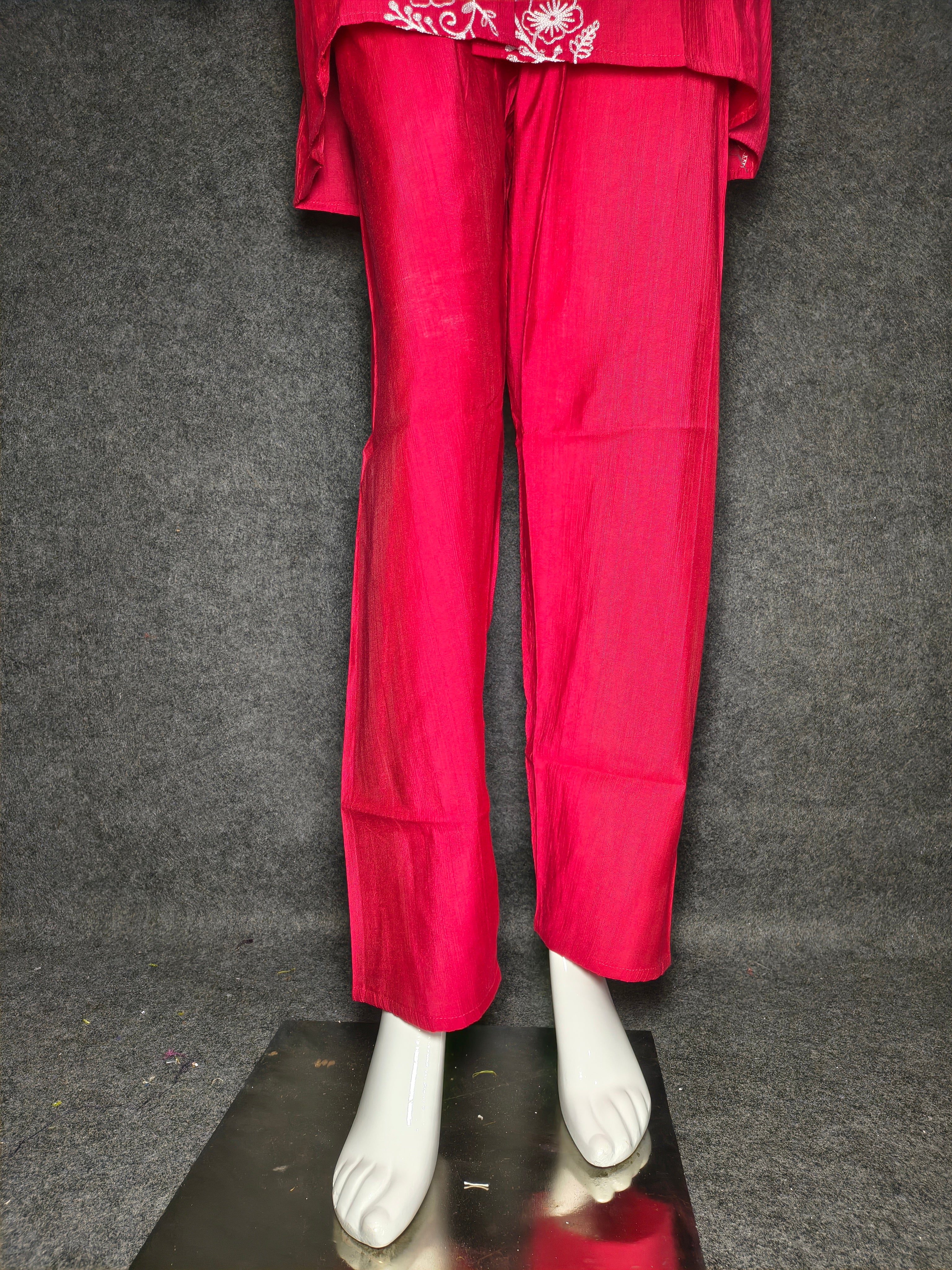 Pink Short Co-ord Set with White Thread Embroidery