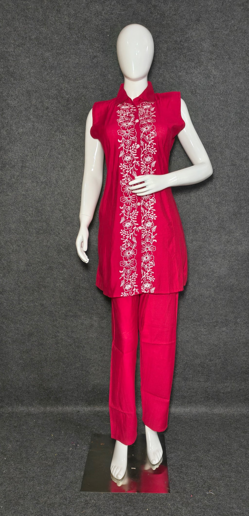 Pink Short Co-ord Set with White Thread Embroidery